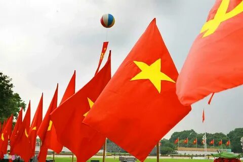 Nguyễn Quang Hải trả đũa 'vua cùi chỏ' Theerathon Bunmathan