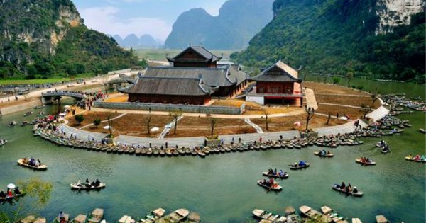 Nhà vô địch AFF Cup 2024 hồi tưởng kỷ niệm trên sân phủi